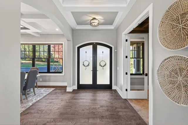 $2,700,000 | 525 Smithtown Court, Excelsior, MN 55331