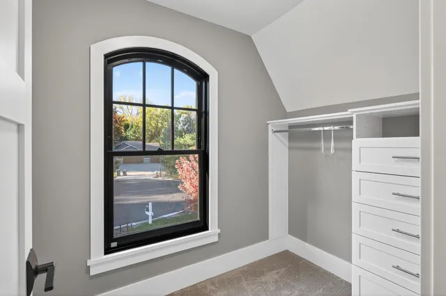 $2,700,000 | 525 Smithtown Court, Excelsior, MN 55331