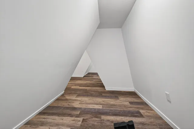 $2,700,000 | 525 Smithtown Court, Excelsior, MN 55331