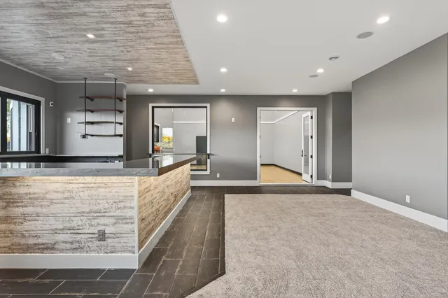 $2,700,000 | 525 Smithtown Court, Excelsior, MN 55331