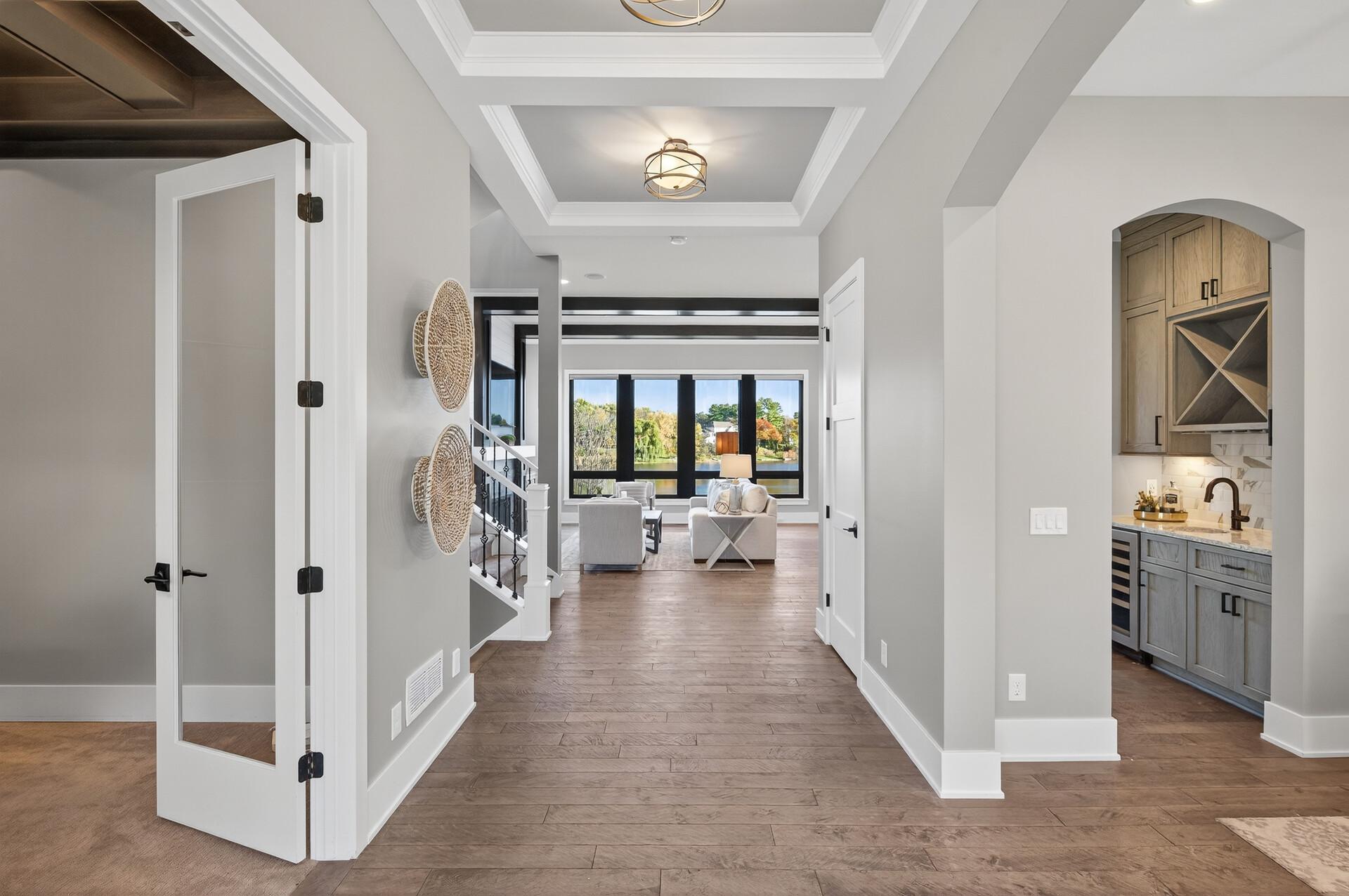 525 Smithtown Court Excelsior, MN 55331 - Photo 9 of 160