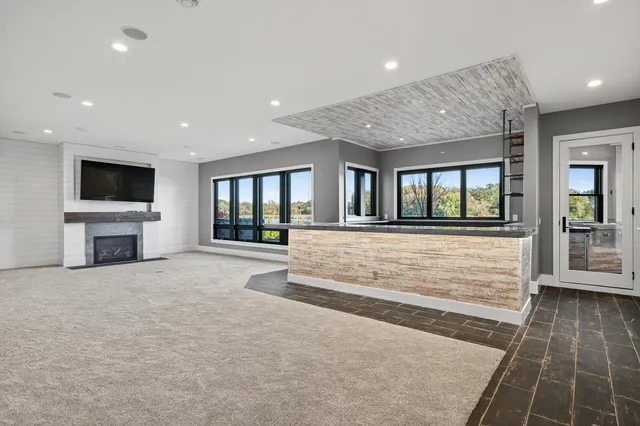 $2,700,000 | 525 Smithtown Court, Excelsior, MN 55331