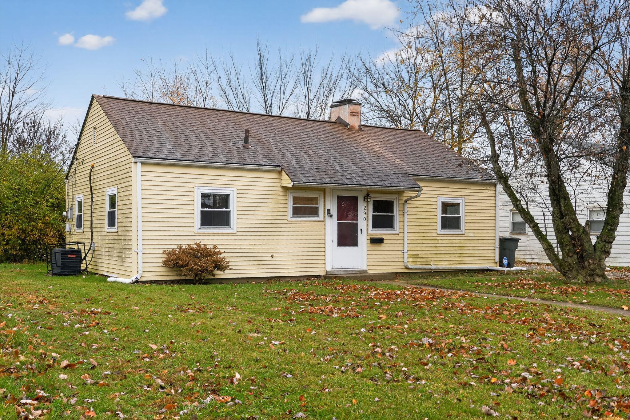 290 South Hampton Road Columbus, OH 43213 - Photo 2 of 32