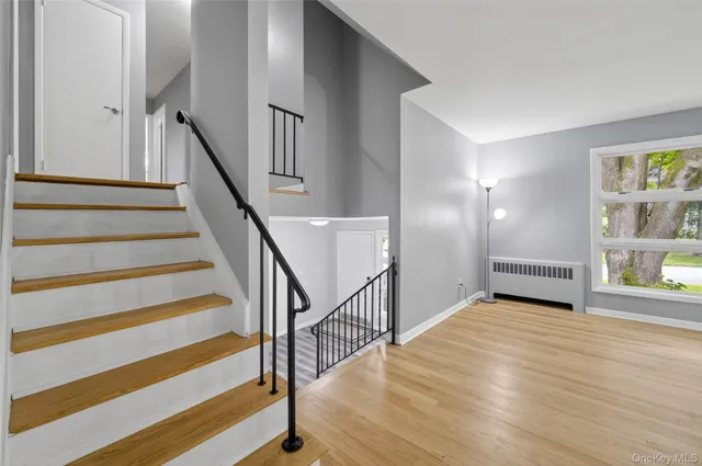 $529,900 | 31 Old Farms Road, Poughkeepsie, NY 12603