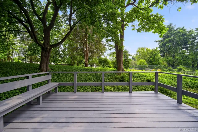 $529,900 | 31 Old Farms Road, Poughkeepsie, NY 12603