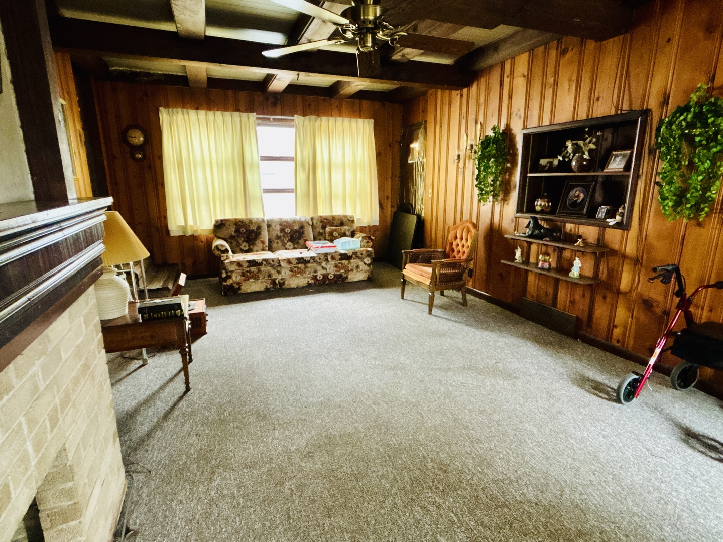 1001 Marcy Street Ottawa, IL 61350 - Photo 11 of 18 a living room with furniture and a flat screen tv