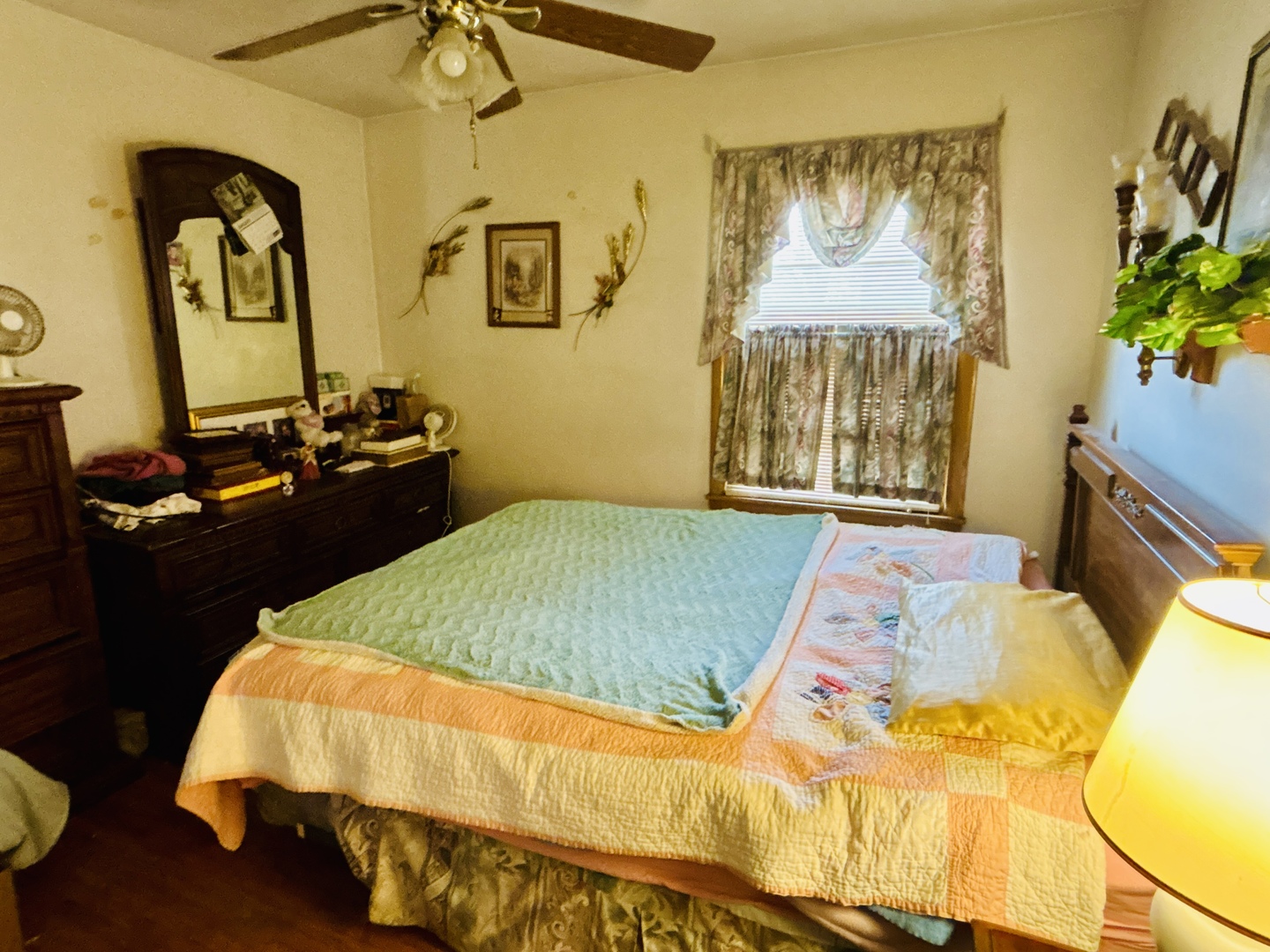 1001 Marcy Street Ottawa, IL 61350 - Photo 12 of 18 a bedroom with a bed and a table in it