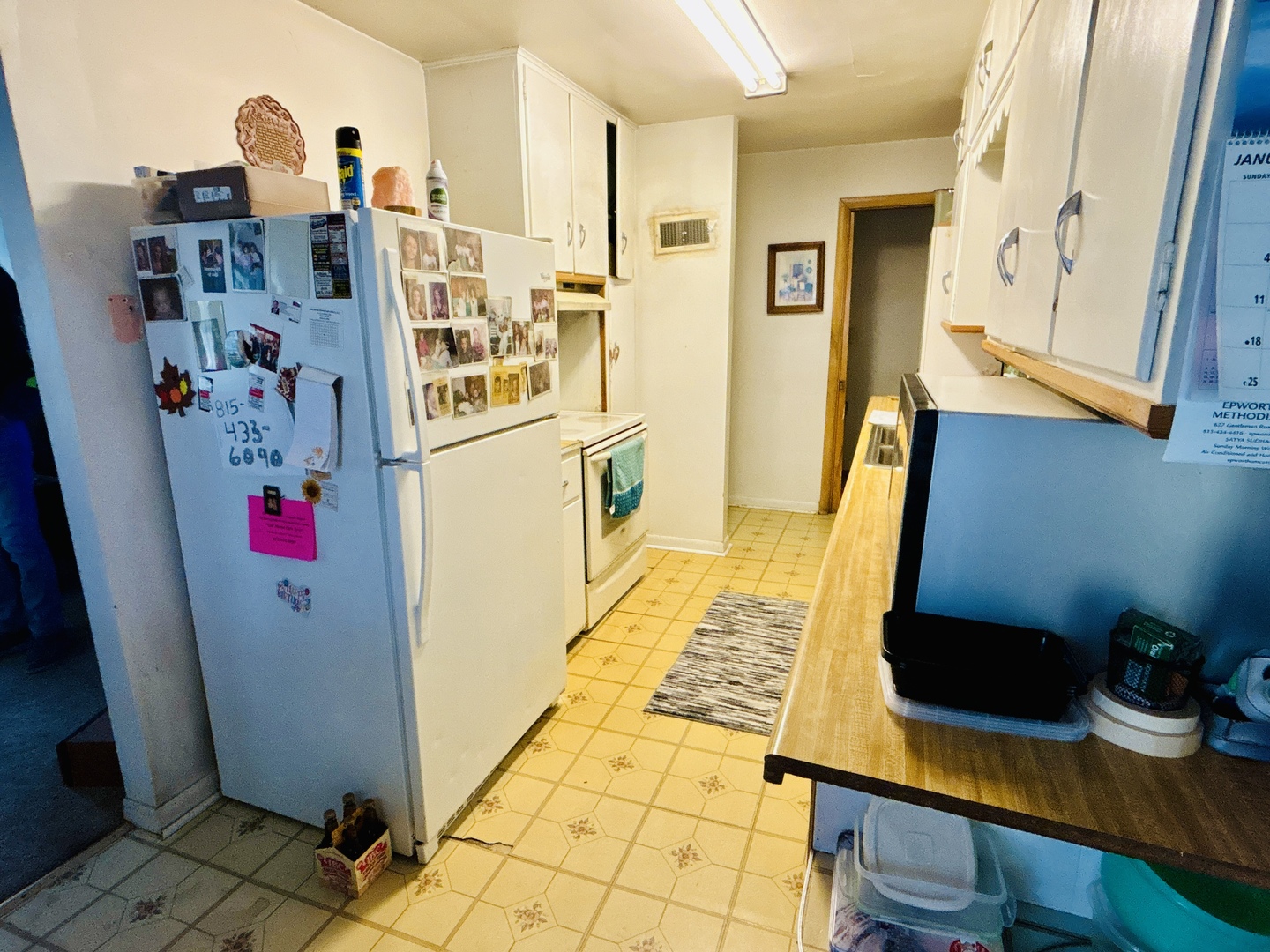 1001 Marcy Street Ottawa, IL 61350 - Photo 9 of 18 a view of kitchen with wooden floor