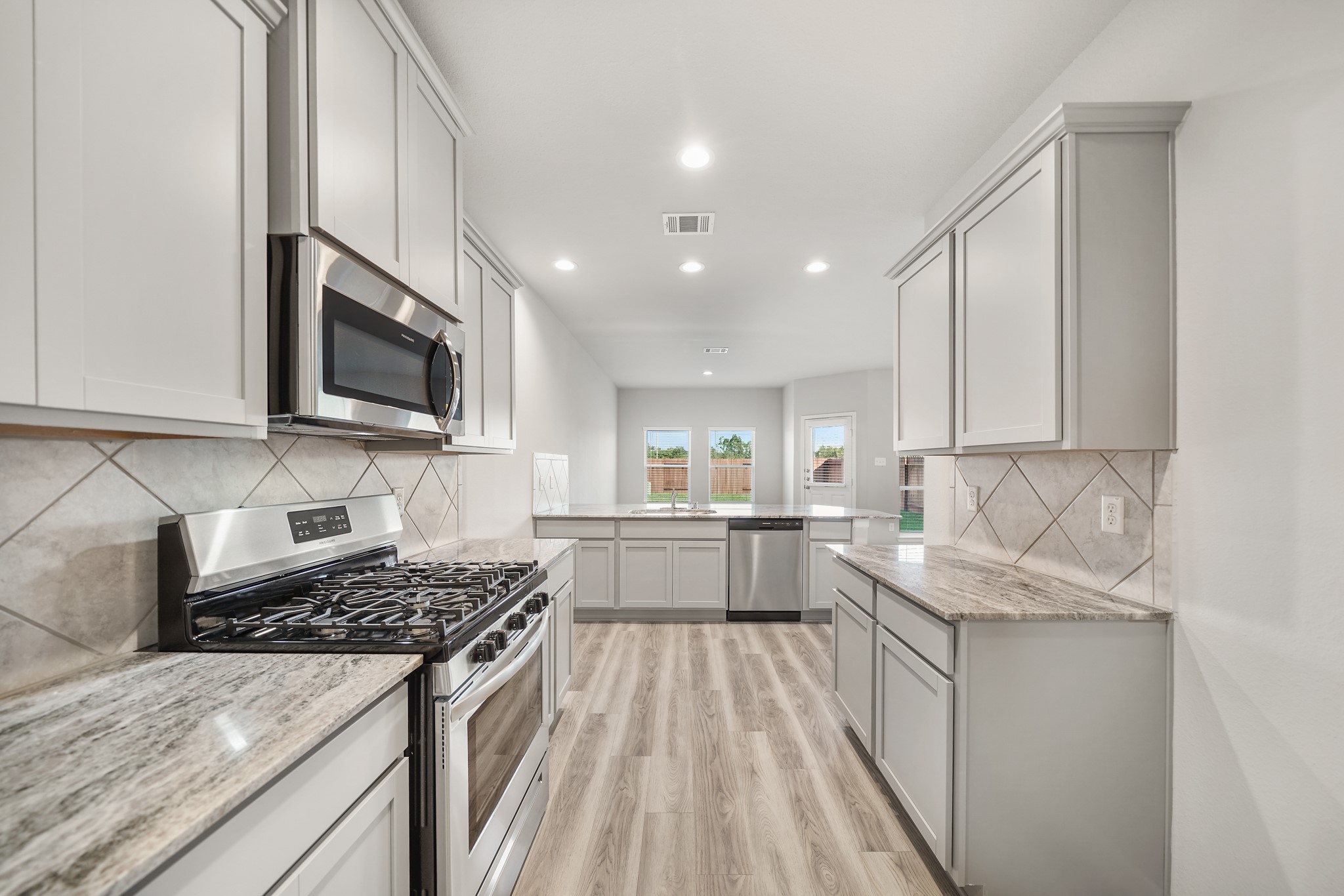 13330 Bald Eagle Way Houston, TX 77048 - Photo 4 of 12 THE SMITH LAYOUT