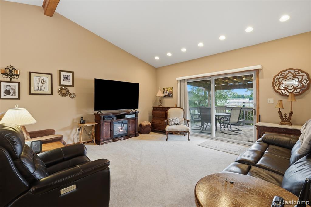 9210 Newburgh Road Livonia, MI 48150 - Photo 5 of 27
