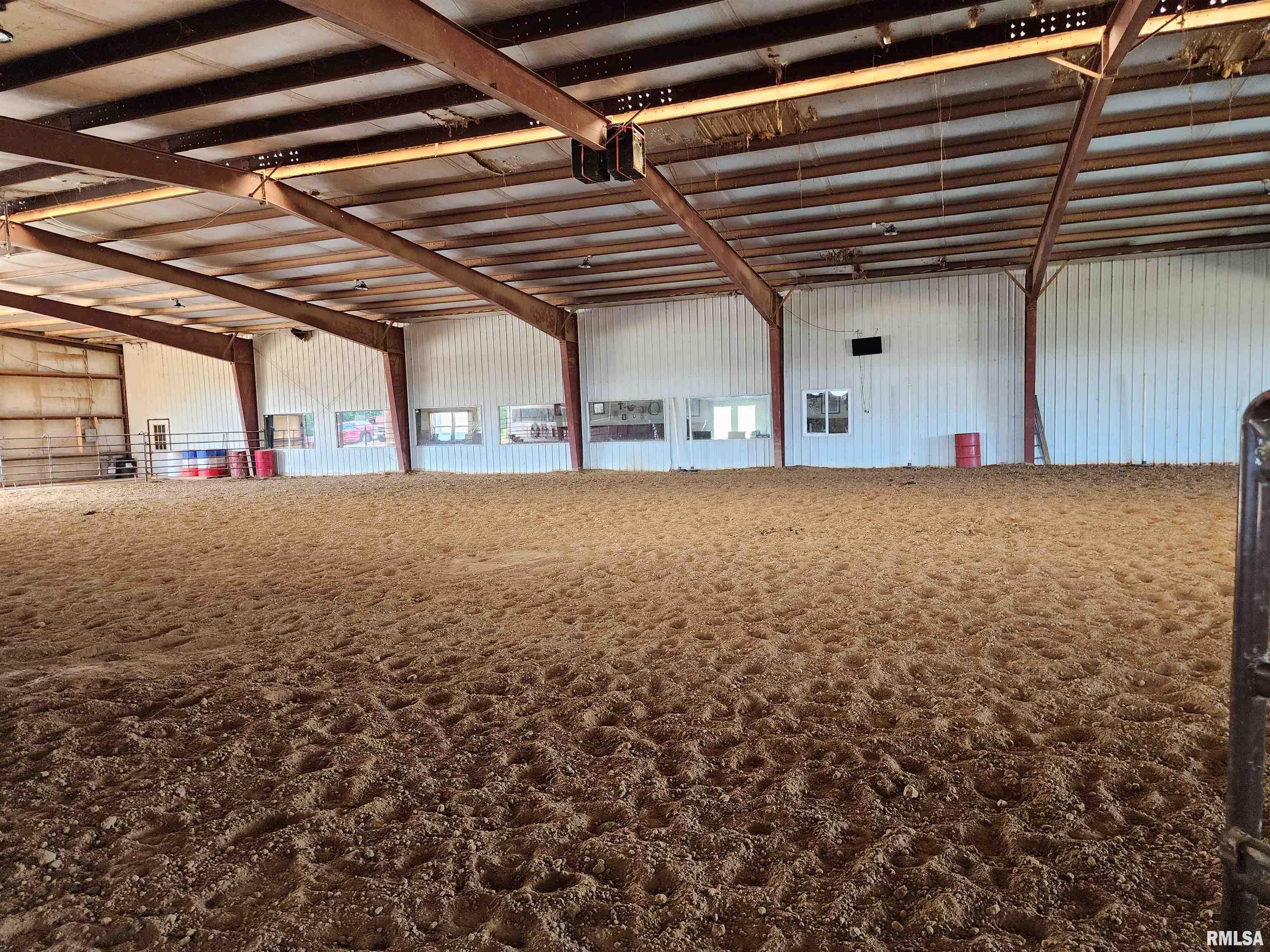 1230 Highway 45 Vienna, IL 62995 - Photo 24 of 73