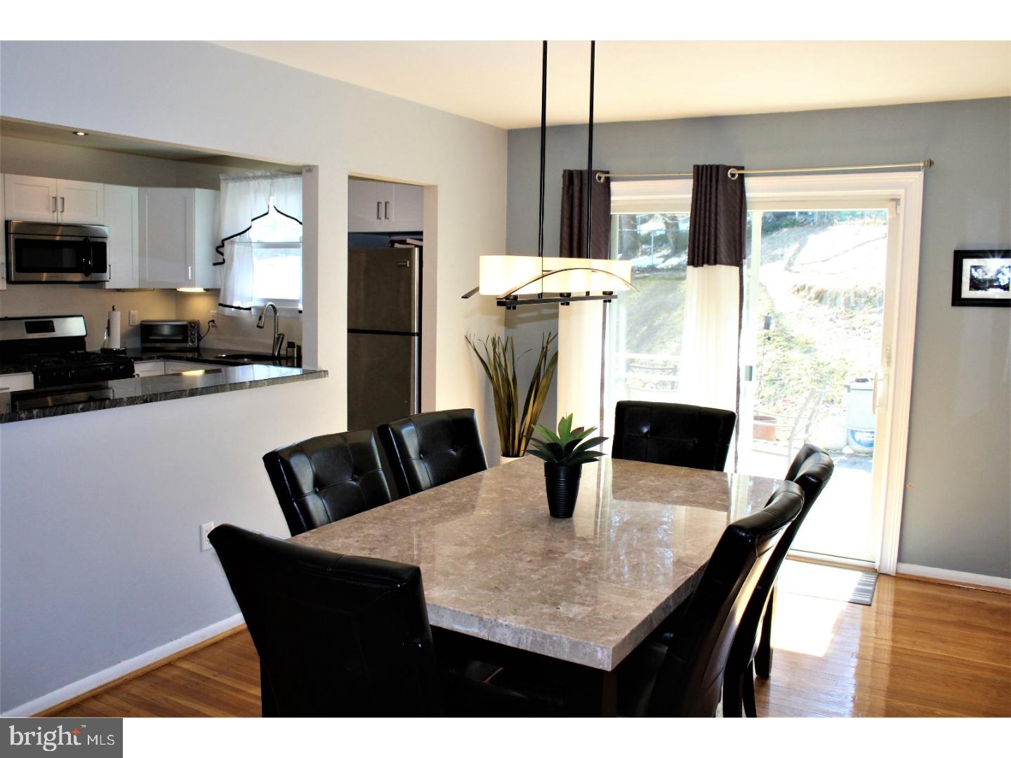 636 Charette Road Philadelphia, PA 19115 - Photo 8 of 23 Dining Room