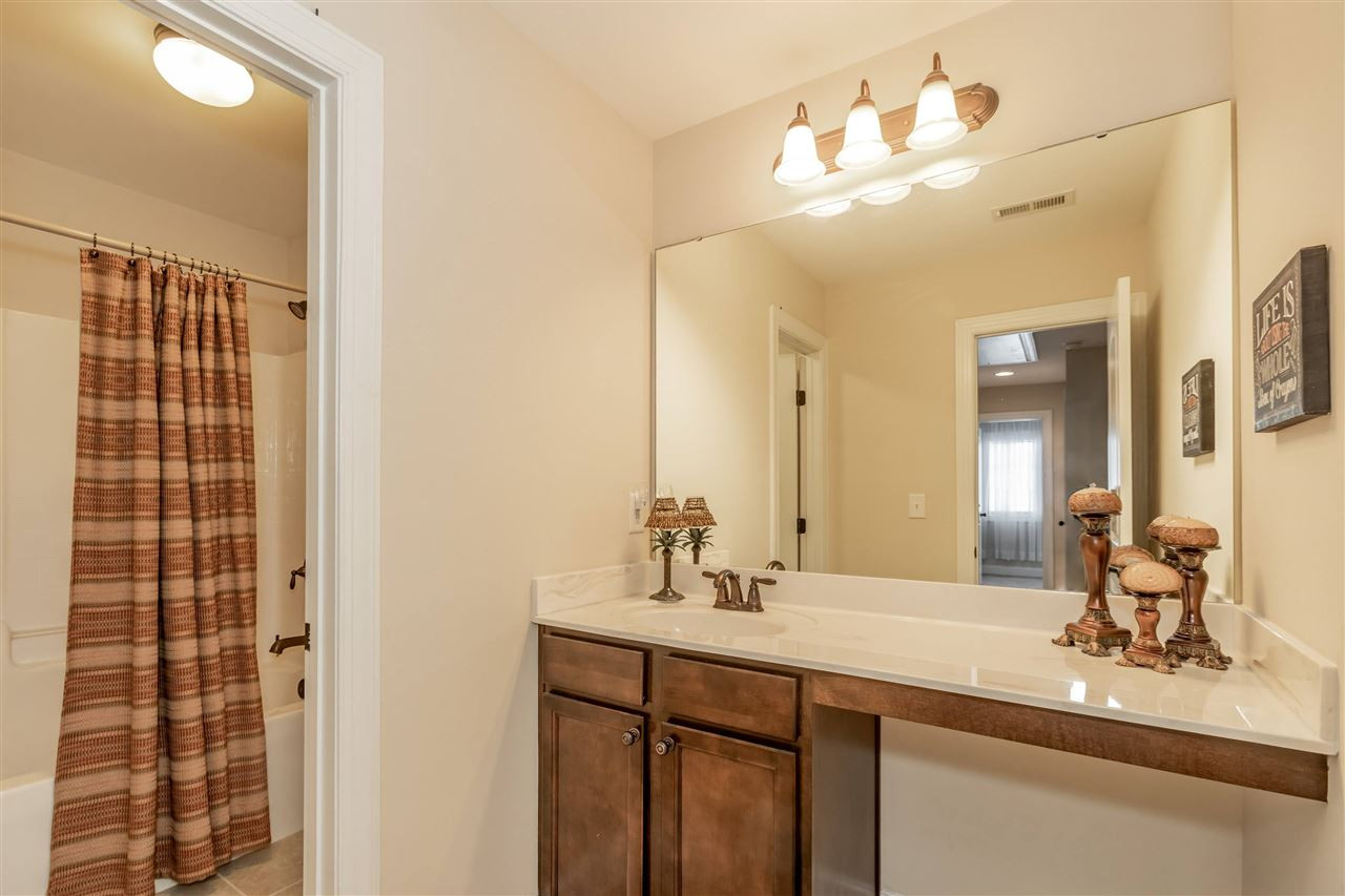 4412 Glengrove Road Raleigh, NC 27616 - Photo 20 of 30 Bathroom