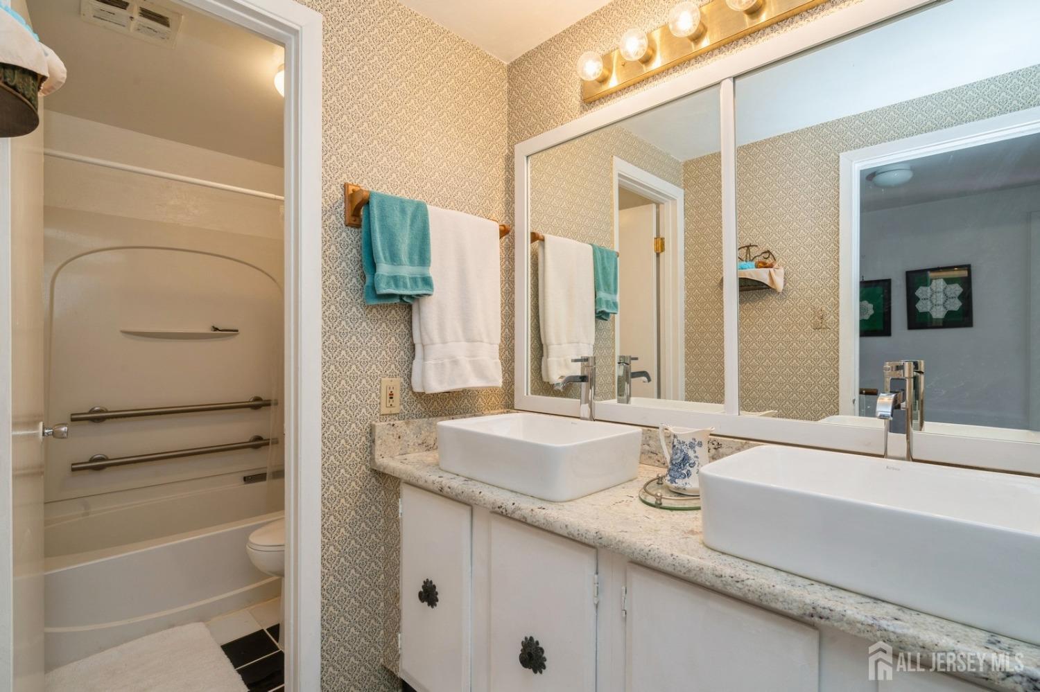 201 Schanck Road Freehold, NJ 07728 - Photo 21 of 25 Gallery Image 21