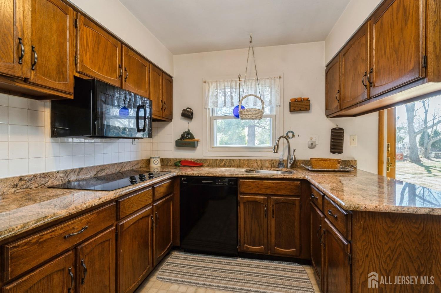 201 Schanck Road Freehold, NJ 07728 - Photo 9 of 25 Gallery Image 9