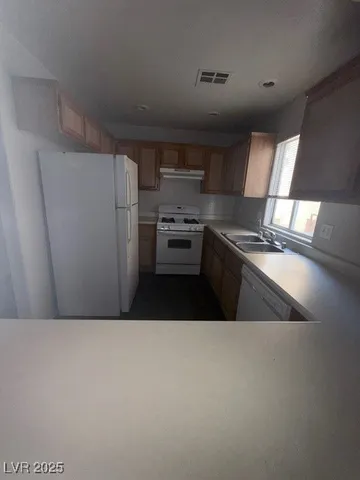 $1,649 | 4067 Halfmoon Bay Drive, Las Vegas, NV 89115