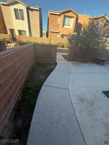 $1,649 | 4067 Halfmoon Bay Drive, Las Vegas, NV 89115