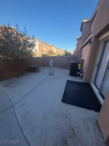 $1,649 | 4067 Halfmoon Bay Drive, Las Vegas, NV 89115