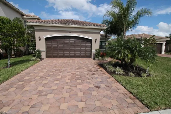 $8,000 | 3279 Tahoe Court, Naples, FL 34119