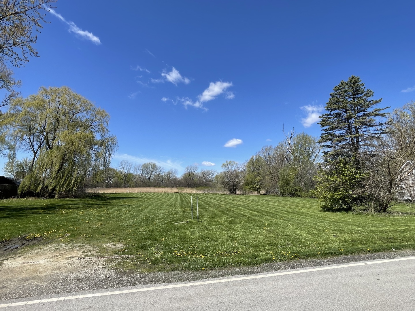 347 Elm Road West Chicago, IL 60185 - Photo 2 of 7