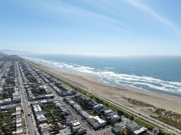 a view of an ocean view