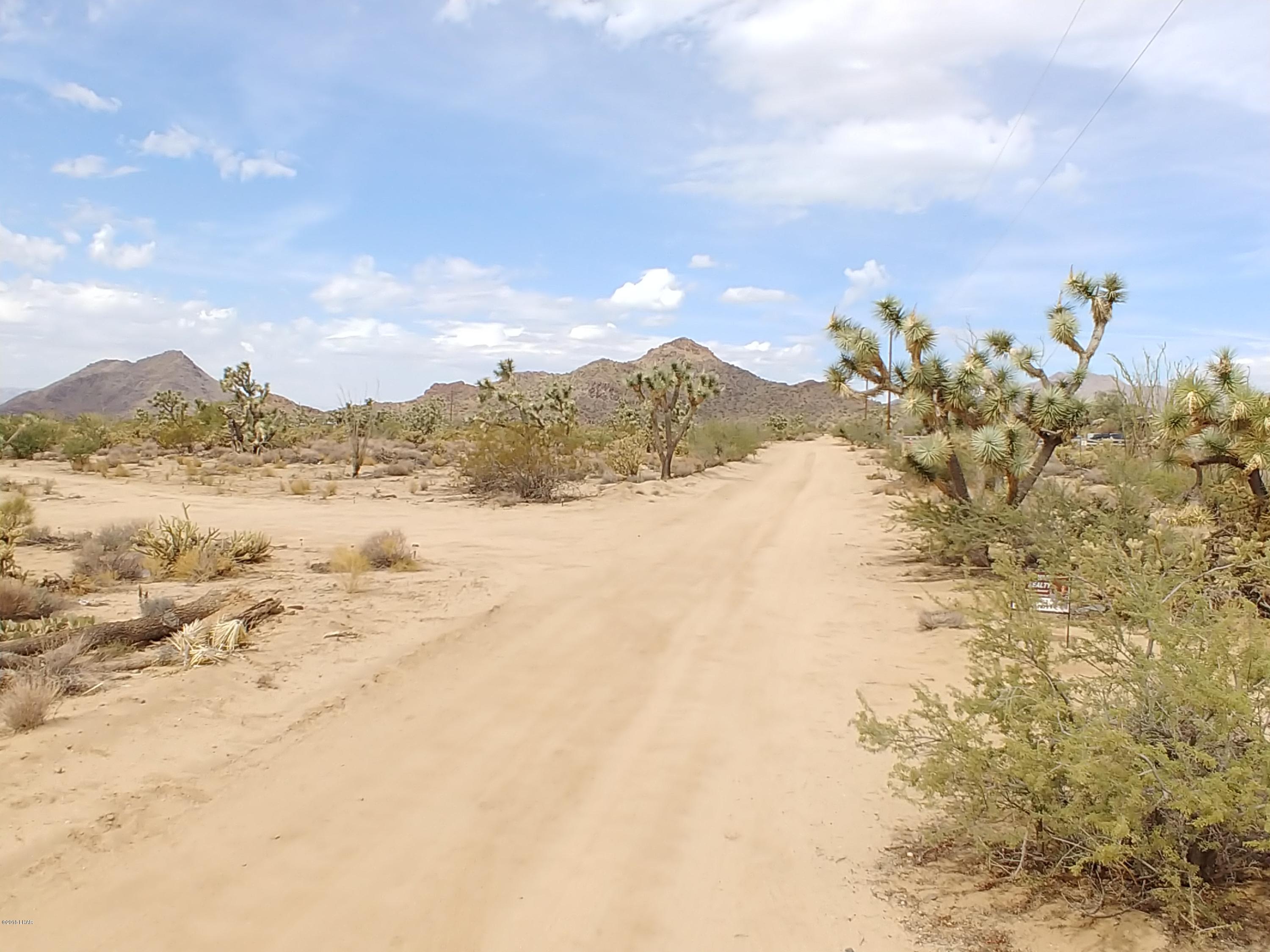 11275 Bennie Road Yucca, AZ 86438 - Photo 13 of 22 0930181323a