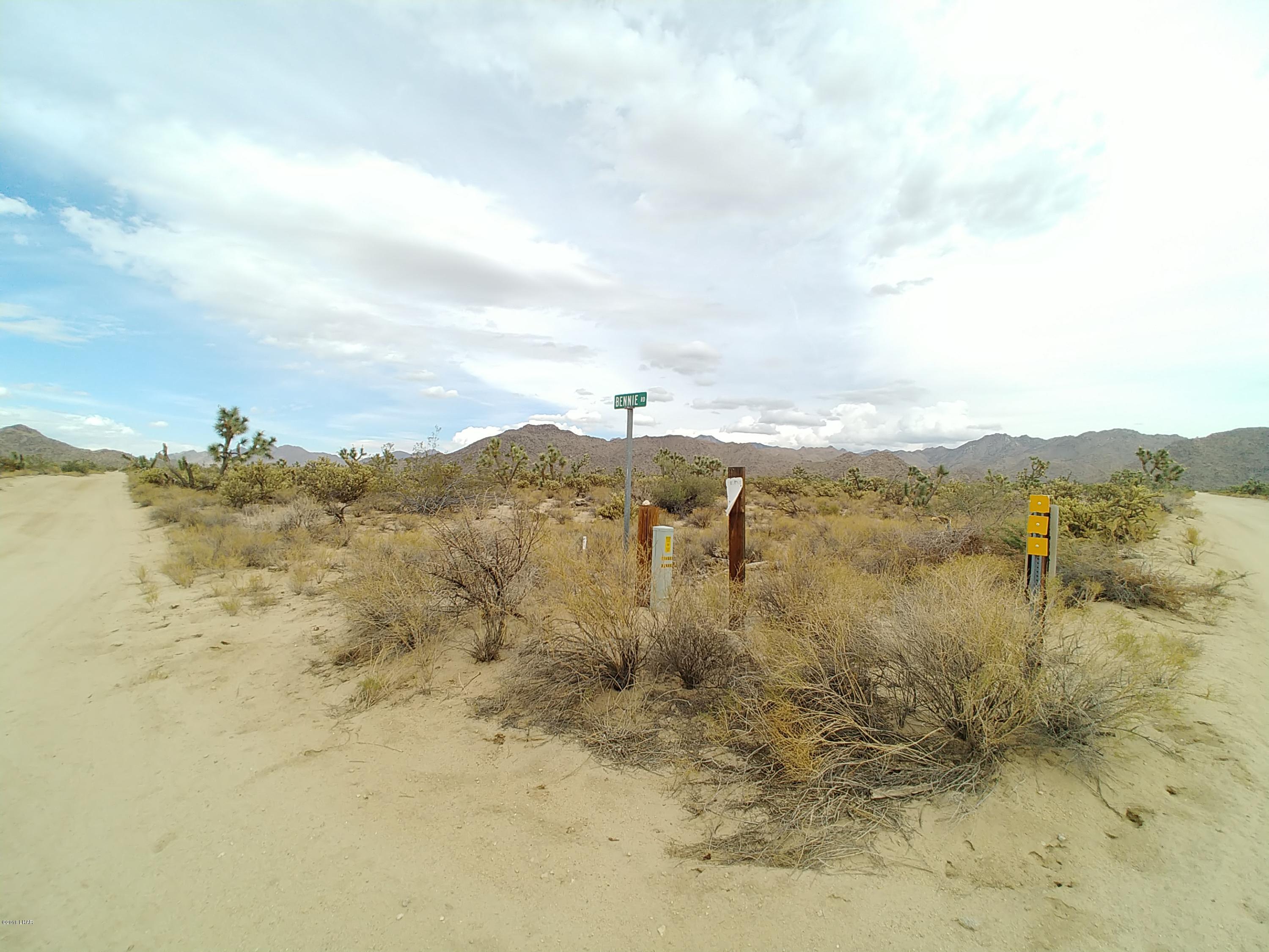 11275 Bennie Road Yucca, AZ 86438 - Photo 17 of 22 0930181331