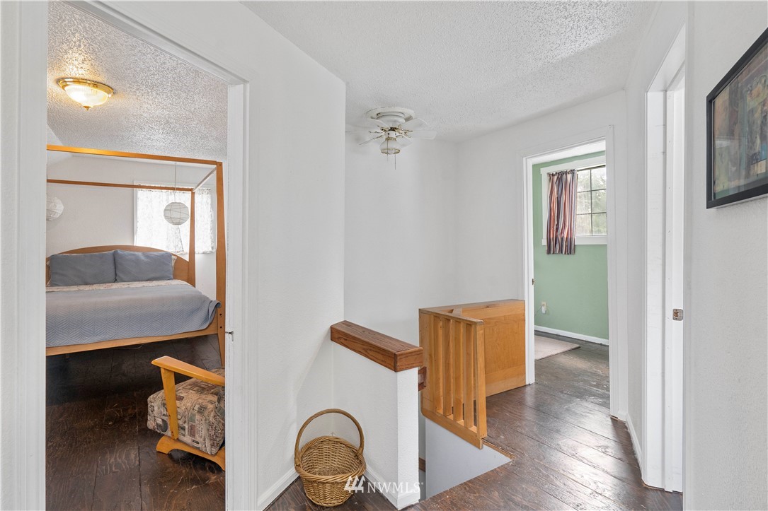 13031 Military Road Southeast Rainier, WA 98576 - Photo 17 of 22 Gallery Image 17