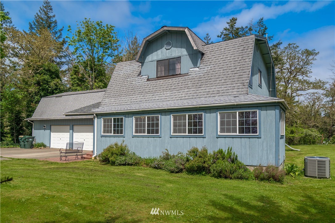 13031 Military Road Southeast Rainier, WA 98576 - Photo 3 of 22 Gallery Image 3