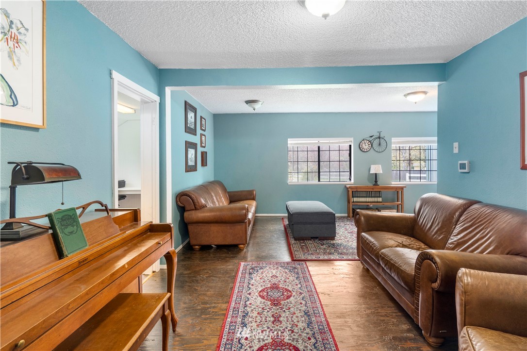 13031 Military Road Southeast Rainier, WA 98576 - Photo 9 of 22 Gallery Image 9