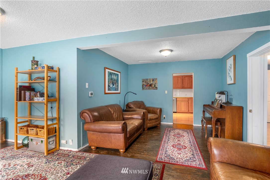 13031 Military Road Southeast Rainier, WA 98576 - Photo 10 of 22 Gallery Image 10