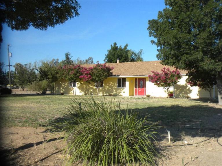 17102 Benecia Road Madera, CA 93636 - Photo 2 of 24 Gallery Image 2