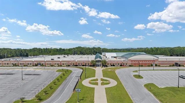 $399,990 | 509 Majestic Oak Circle, Dallas, GA 30132