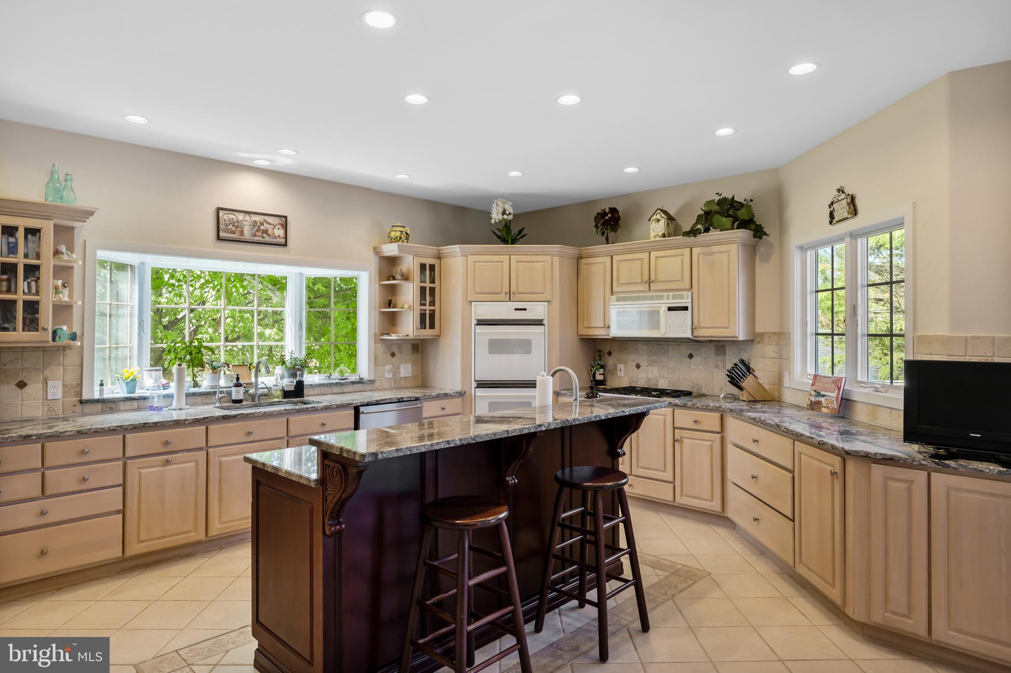 81 Eayrestown Road Medford, NJ 08055 - Photo 27 of 70 Recessed lighting