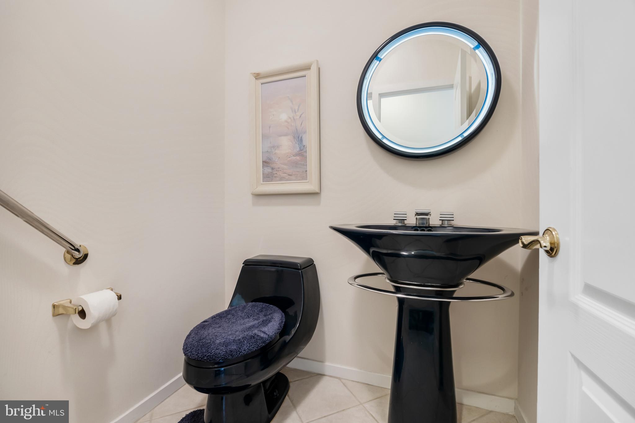 81 Eayrestown Road Medford, NJ 08055 - Photo 32 of 70 Main floor powder room