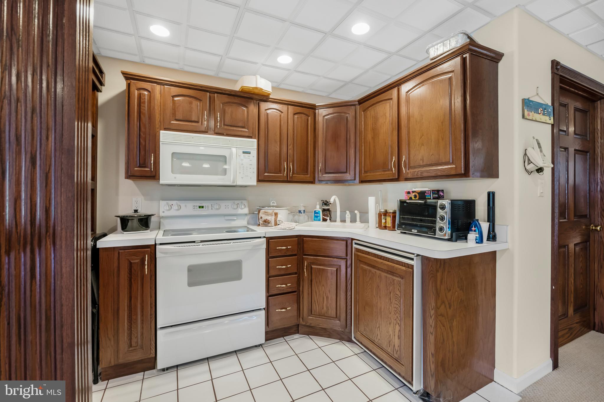 81 Eayrestown Road Medford, NJ 08055 - Photo 49 of 70 Finished basement kitchenette
