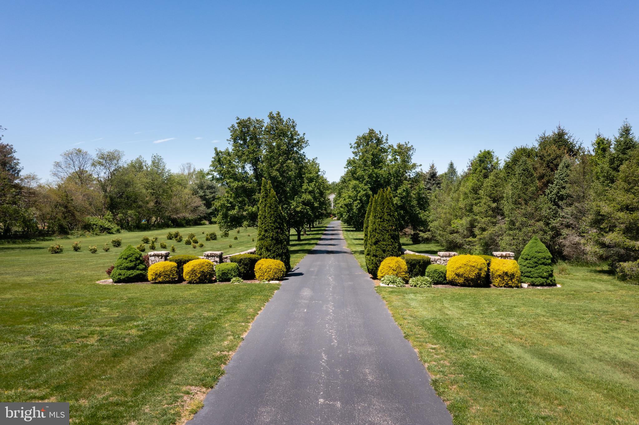 81 Eayrestown Road Medford, NJ 08055 - Photo 5 of 70 Private Driveway