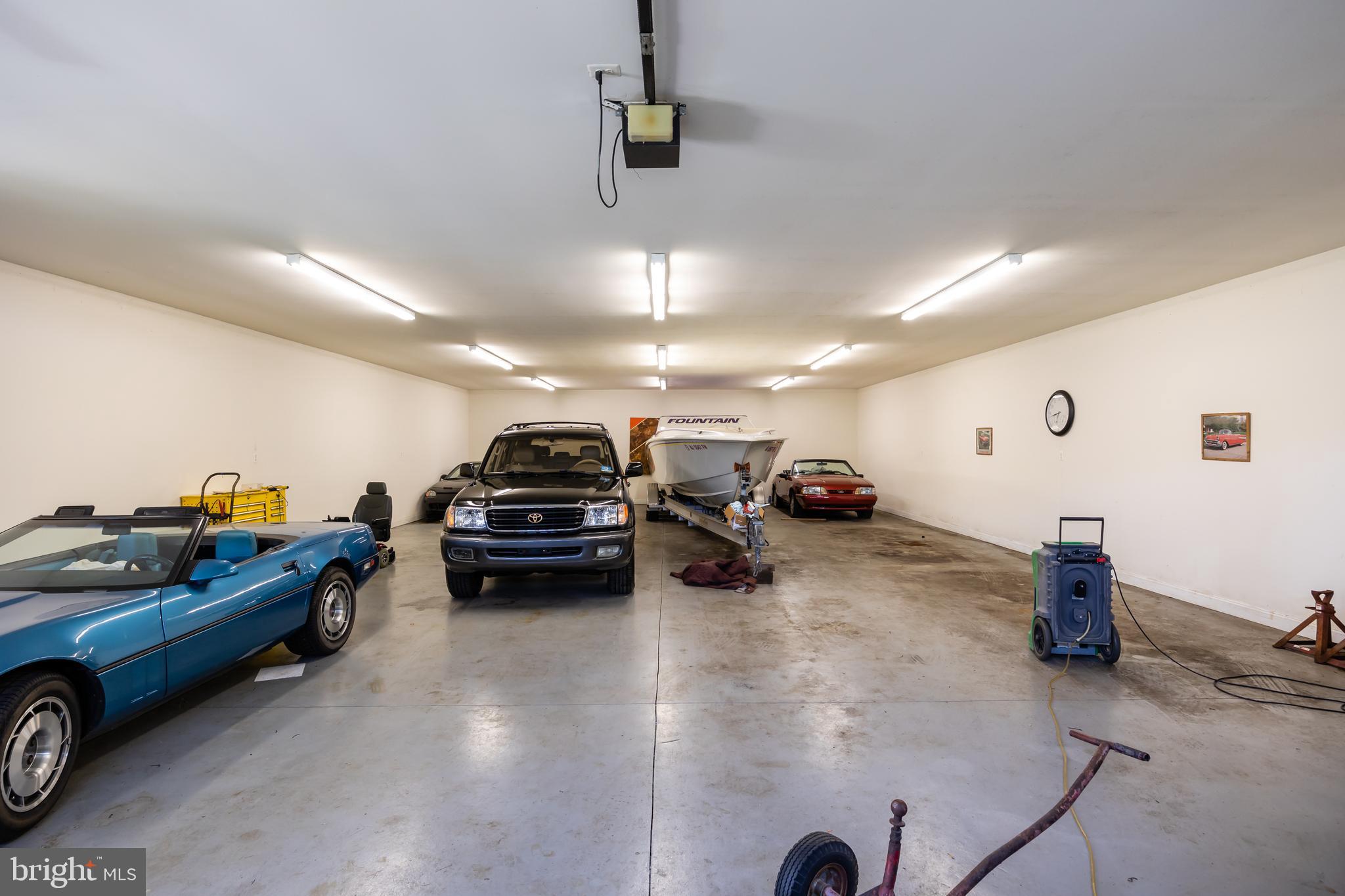81 Eayrestown Road Medford, NJ 08055 - Photo 62 of 70 Detached garage with electric & water.