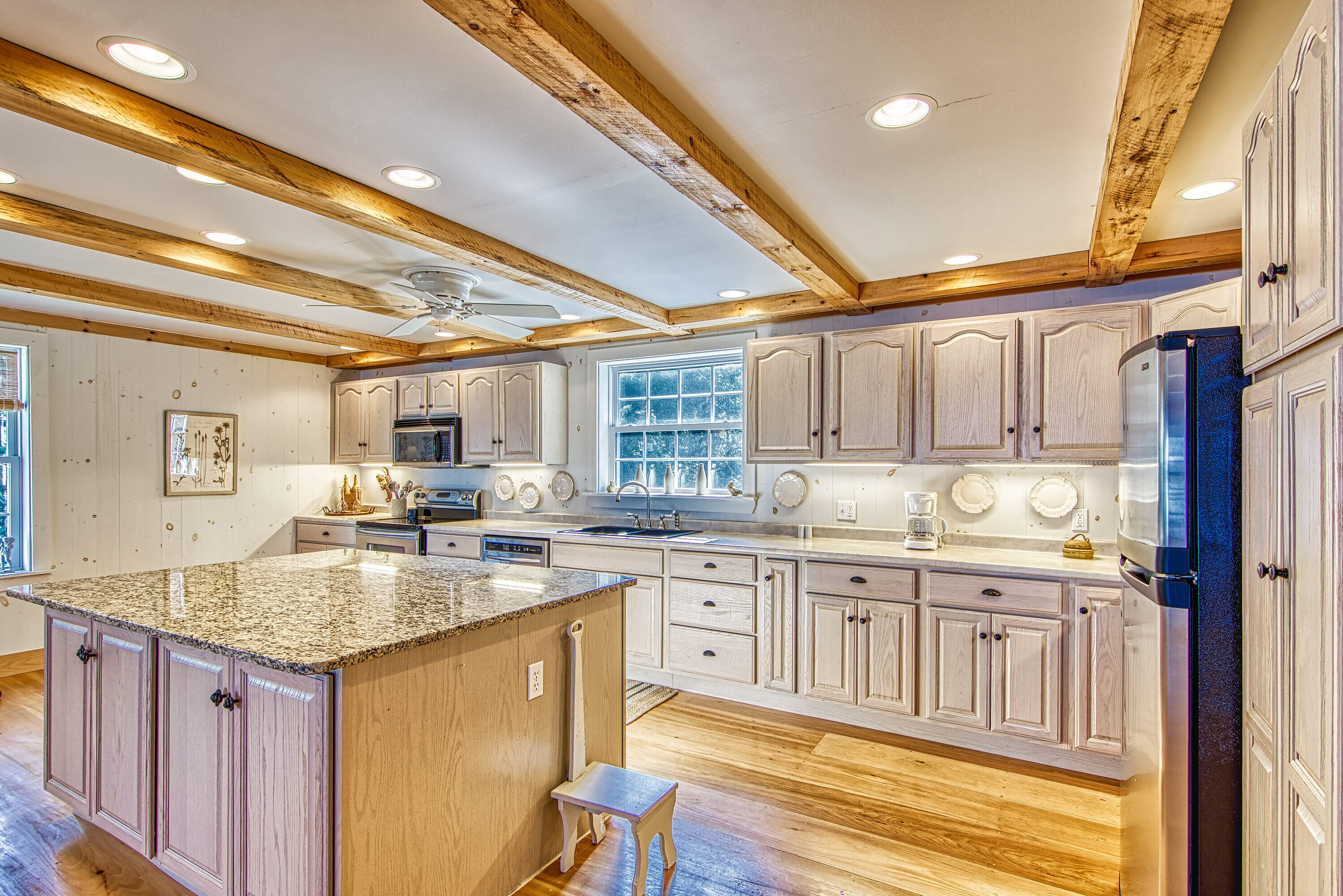 635 Paul Bunyan Road Corea, ME 04624 - Photo 16 of 33 635 Paul Bunyan Kitchen 2