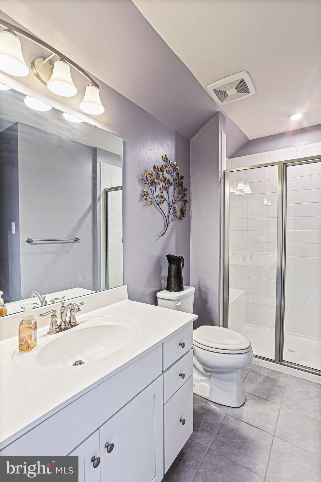 8319 Kippis Road Millersville, MD 21108 - Photo 26 of 49 3rd full bathroom on 4th floor