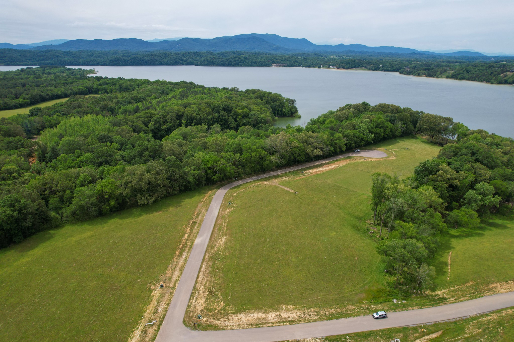 49 Sunset Boulevard White Pine, TN 37890 - Photo 5 of 19 a view of a lake from a yard