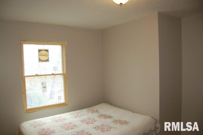 4815 Andrew Road Marion, IL 62959 - Photo 7 of 14 Gallery Image 7