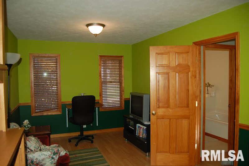 4815 Andrew Road Marion, IL 62959 - Photo 9 of 14 Gallery Image 9