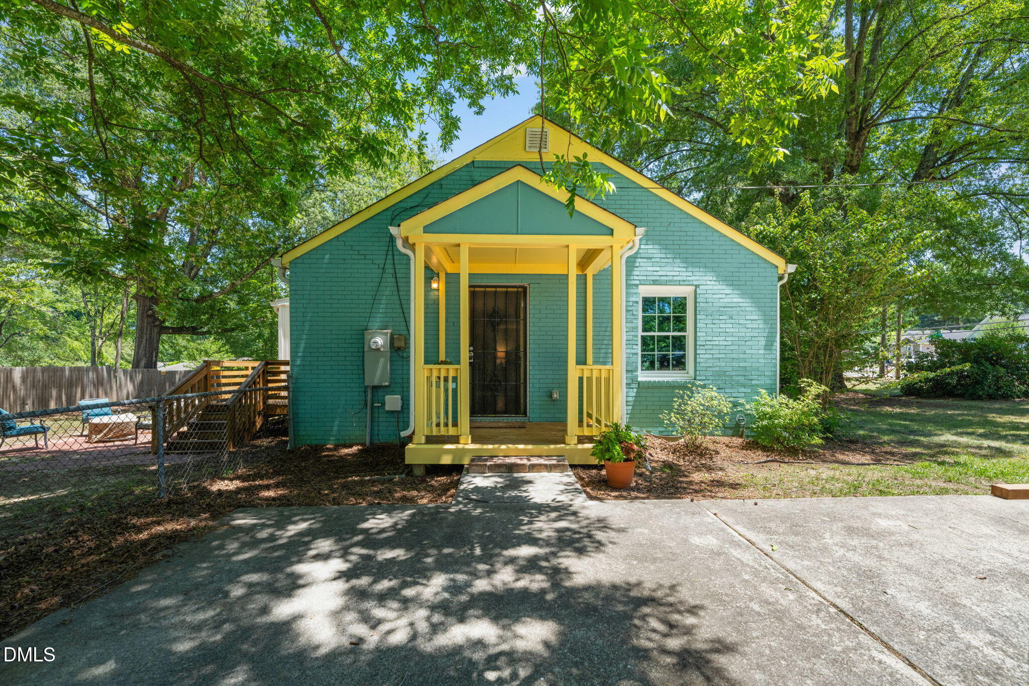 910 Horton Road Durham, NC 27704 - Photo 2 of 41