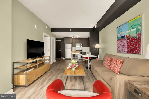 $479,000 | 460 New York Avenue Northwest, Unit 701, Washington, DC 20001