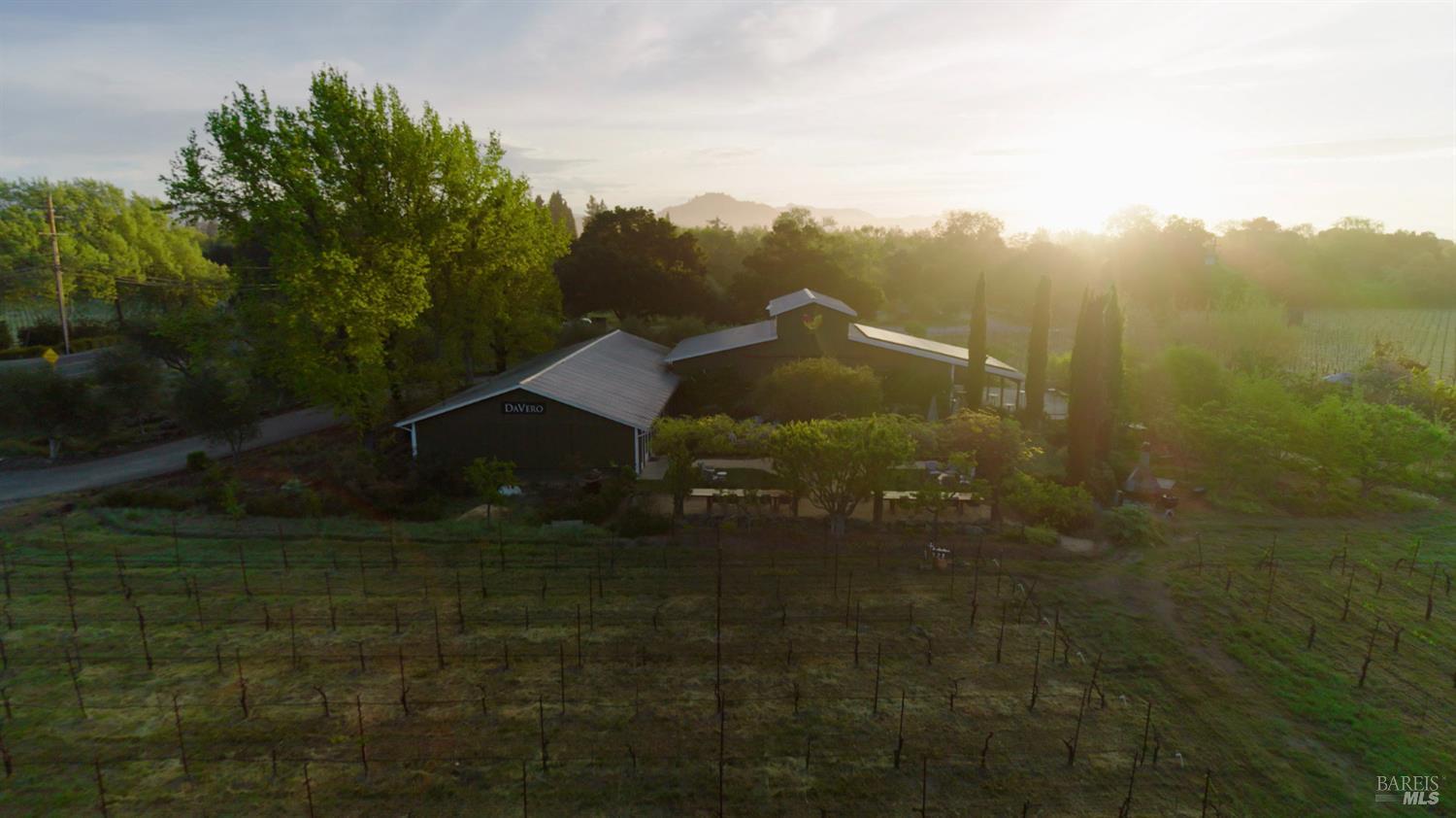 766 Westside Road Healdsburg, CA 95448 - Photo 1 of 38