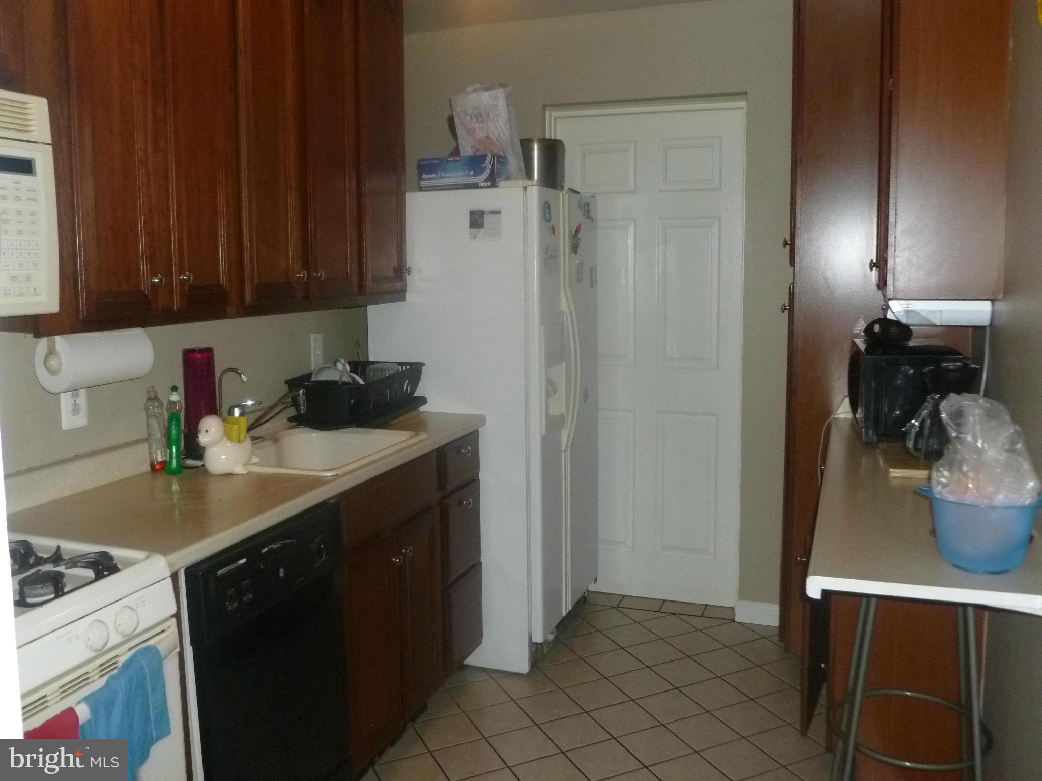 10405 Julep Avenue Silver Spring, MD 20902 - Photo 4 of 26 Kitchen
