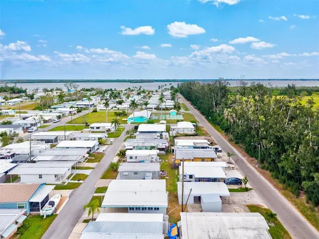 $250,000 | 3831 115th St Court West, Bradenton, FL 34210