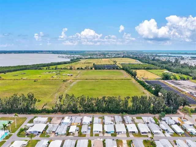 $250,000 | 3831 115th St Court West, Bradenton, FL 34210