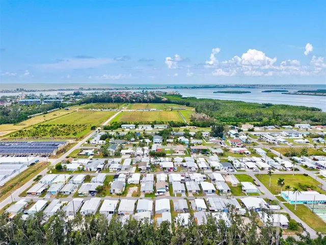 $250,000 | 3831 115th St Court West, Bradenton, FL 34210